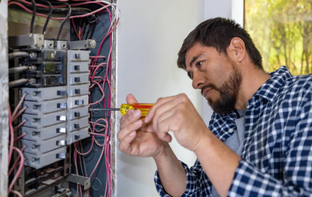 Best Affordable Emergency Electrician  in Glendale, OH